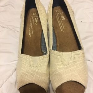 Wedges Toms